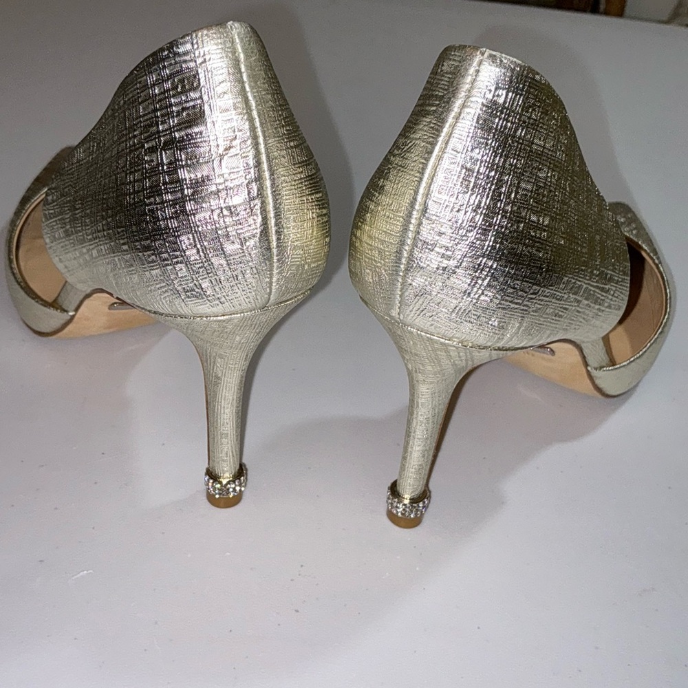 BADGLEY MISCHKA Metallic Gold Heels Rhinestone Trim 10 M - Picture 3 of 16